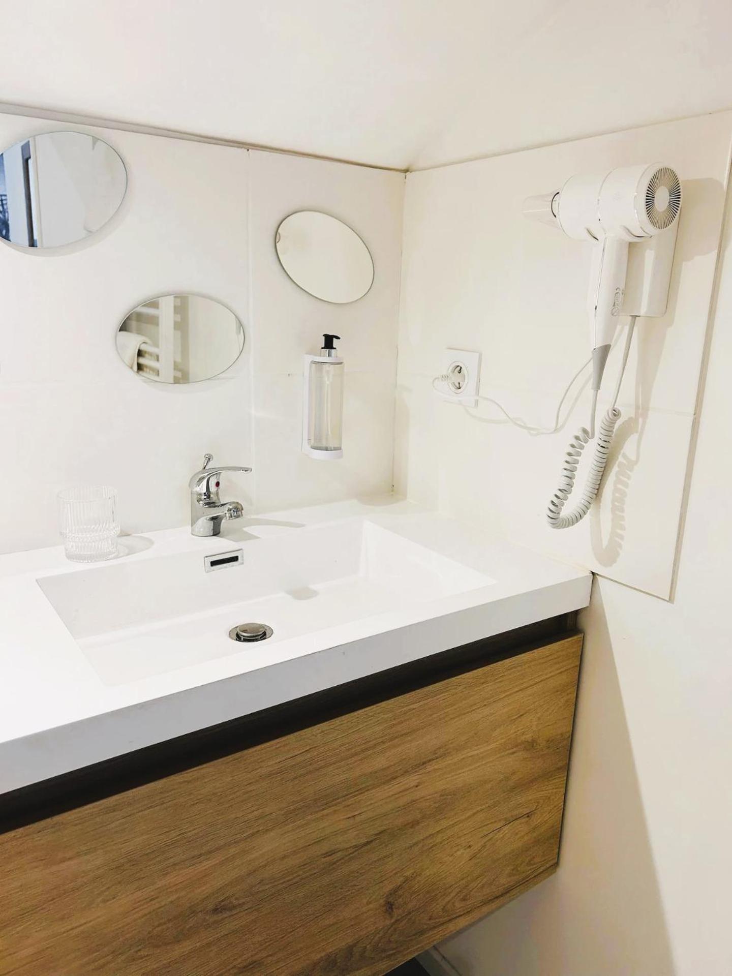 Loft Dyane - Le Meridien #Parking #Lave-Linge #Clim #Netflix Charbonnieres-les-Bains Exterior photo
